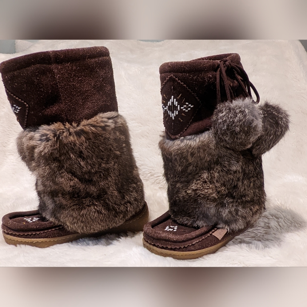 Size 7.5 Moccasin boots